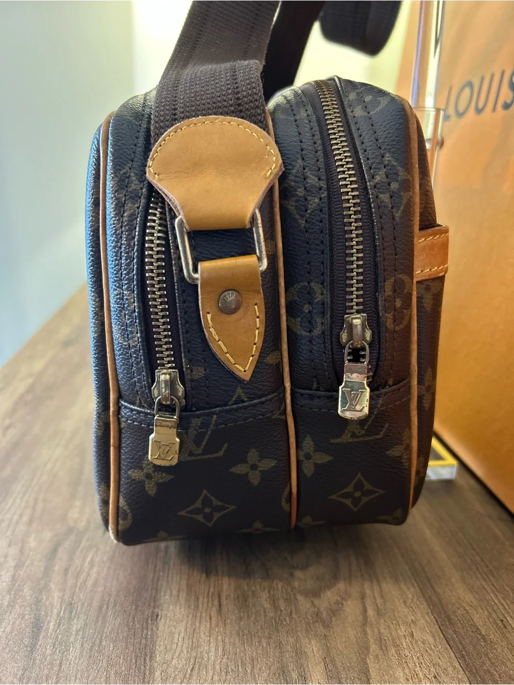 Vintage Louis Vuitton Monogram Canvas Reporter PM.